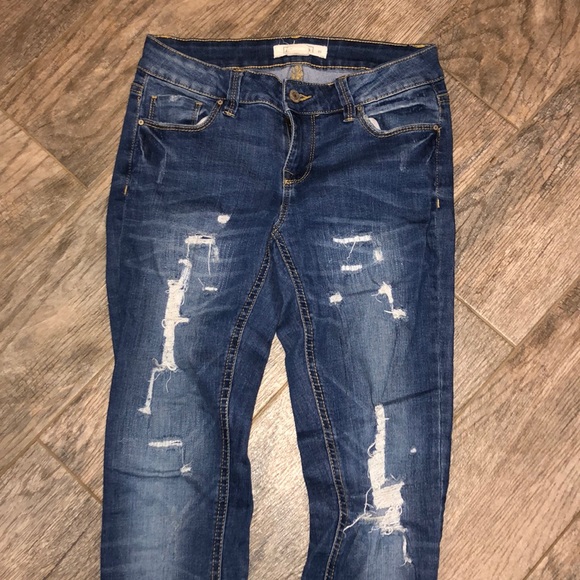 too small for me - Picture 2 of 2